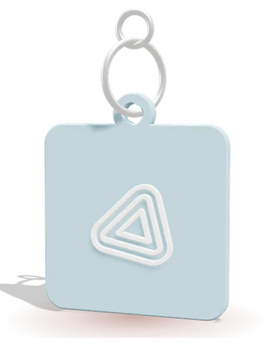 Llavero NFC cuadrado celeste con logo blanco